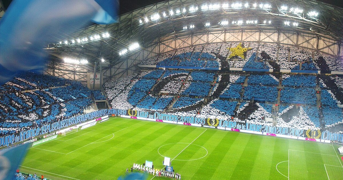 Le Stade Vélodrome plein et pavoisé un soir de match de Ligue 1