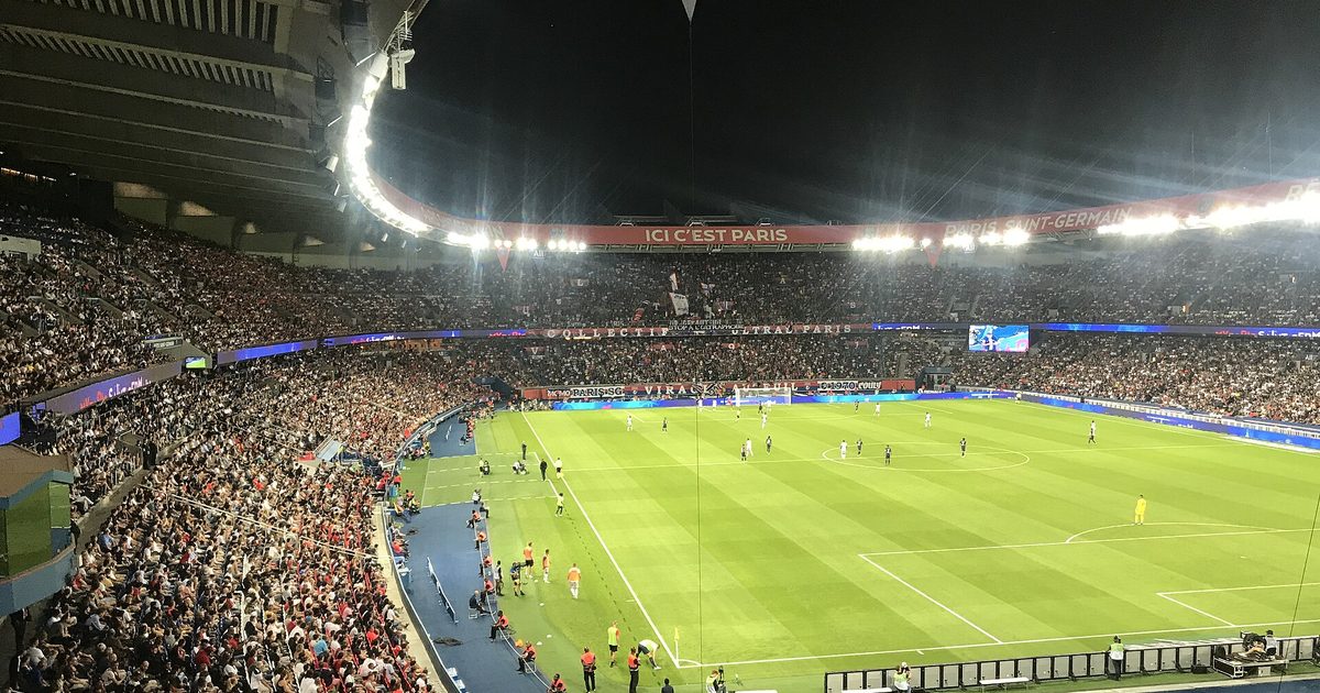 Le Parc des Princes plein un soir de championnat